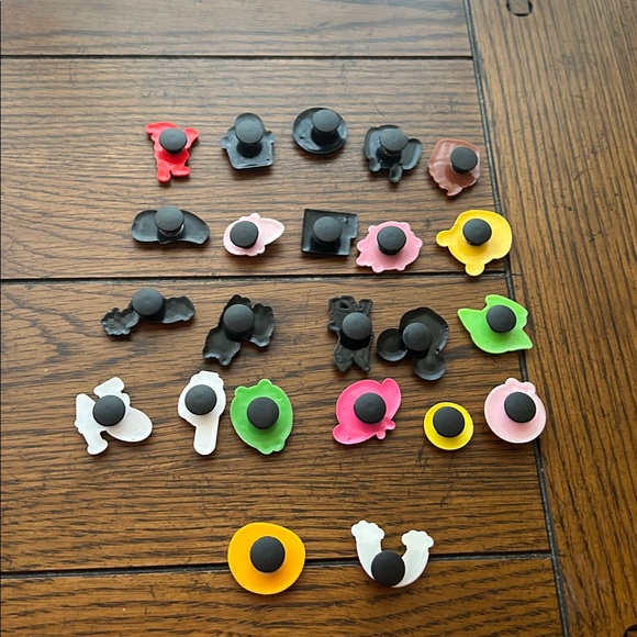 Crocs Jibbitz - 23 NWT Random Assortment - Disney/Football/Etc - Picture 2 of 2